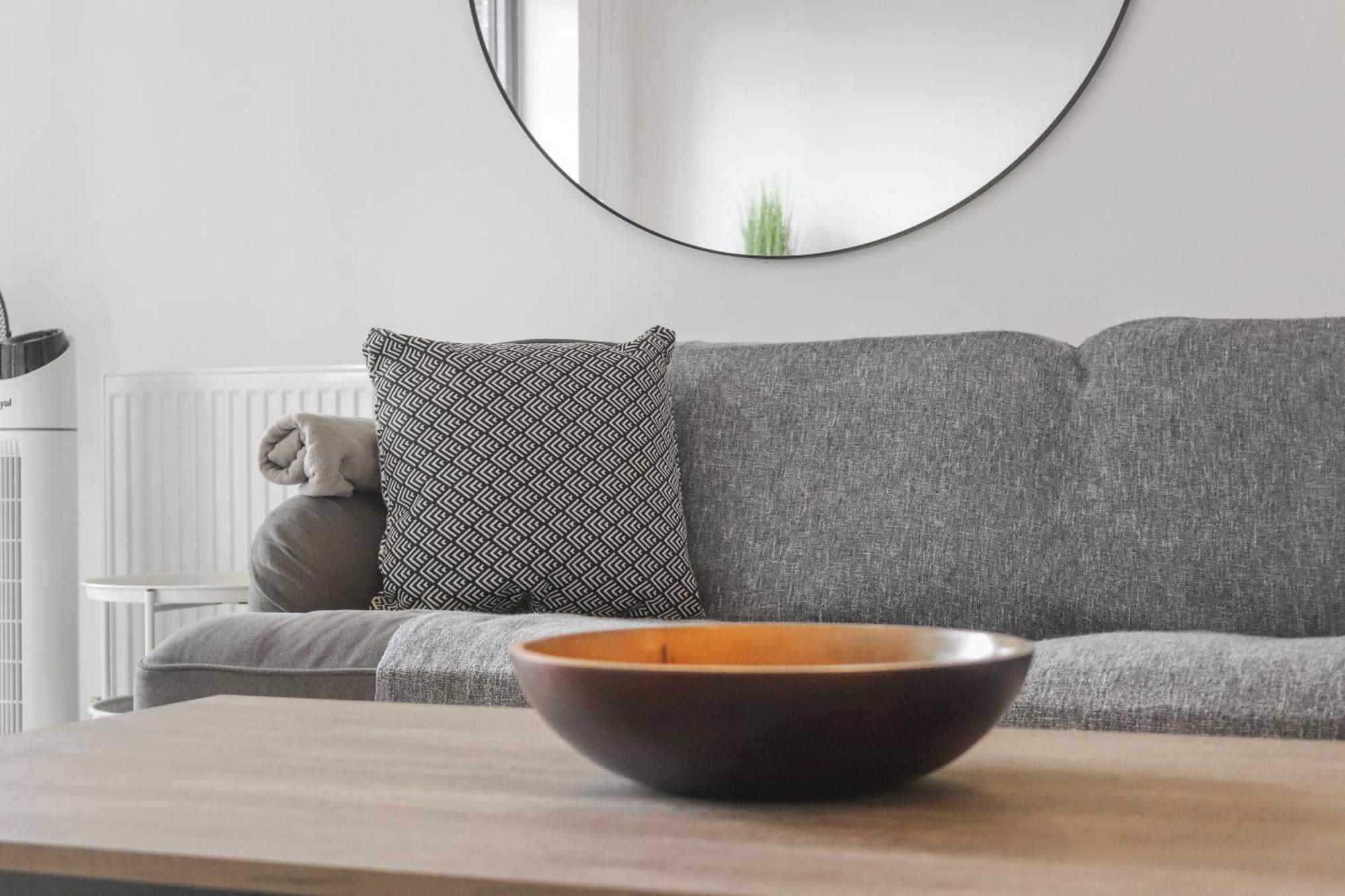 Centrally Located - Modern - 2Bed - 2Bath Apartment London Exterior foto